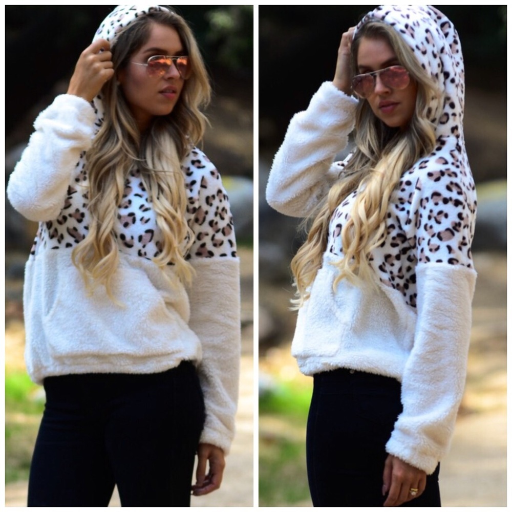 Kaelyn Leopard Print Sherpa Fleece Hoodie - Picture 2 of 2